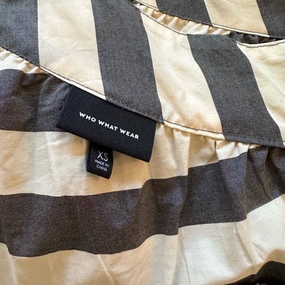 Who What Wear size XS one shoulder gray and cream striped maxi dress - Picture 7 of 7